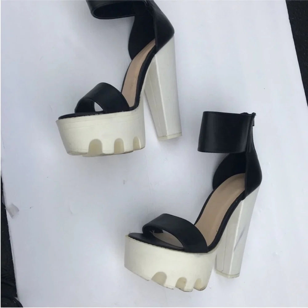 90s Black and White Platform Sandals with Lug Sole— vintage 90s